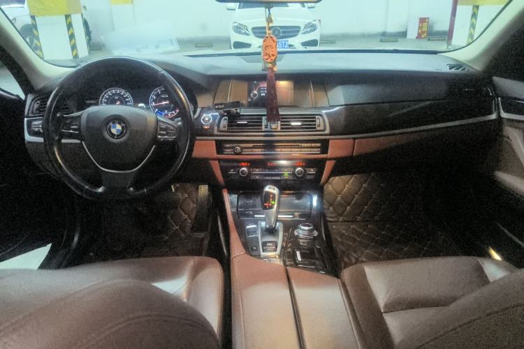 Used BMW 5 Series 2017 525Li Leading Model