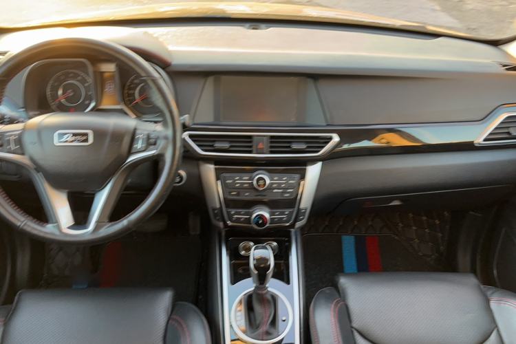 Used Zotye Domy X5 2017 Upgraded Model 1.5T CVT ZhiXian Edition
