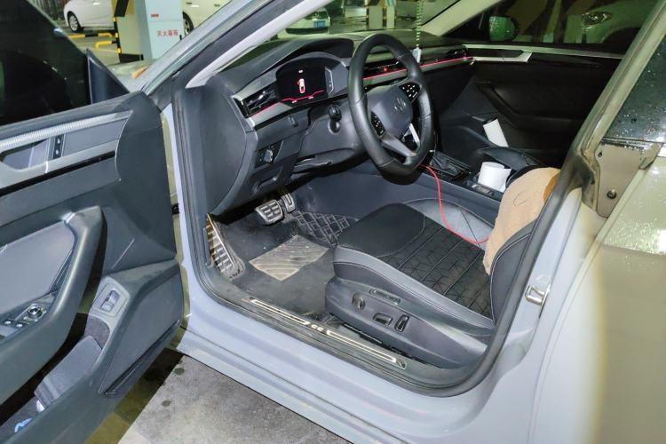 Used Volkswagen FAW-Volkswagen CC 2021 380TSI Striking Edition Driver Seat