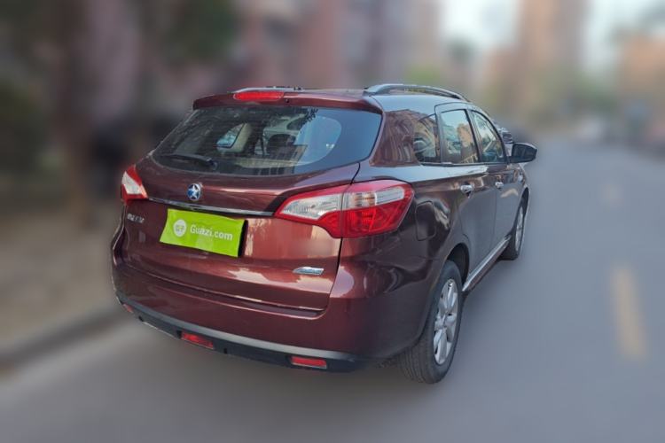 Used Venucia T70 2015 2.0L CVT Smart Edition Rear Right 45 Deg