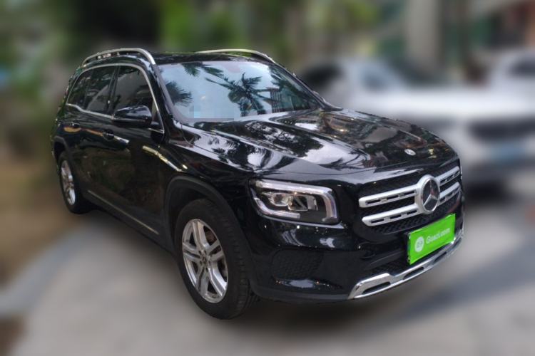Used Mercedes-Benz GLB 2023 GLB 200 Dynamic Edition Front Right 45 Deg