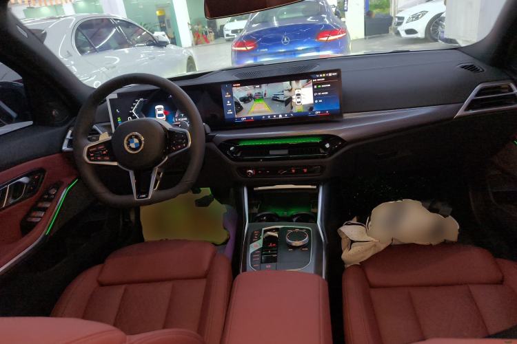 Used BMW 3 Series 2025 330i M Sport Night Edition Package Center Console