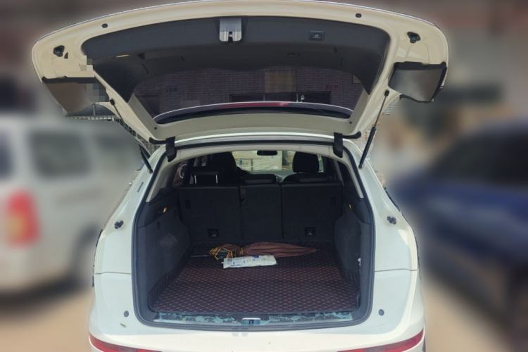 Used Audi Q5 2017 Plus 40 TFSI Ambition Model
