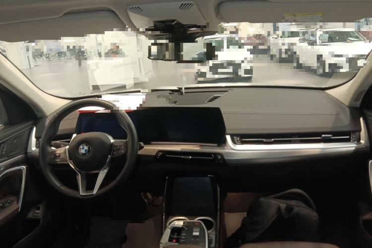 Used BMW X2 2024 sDrive25i M Sport Package Center Console