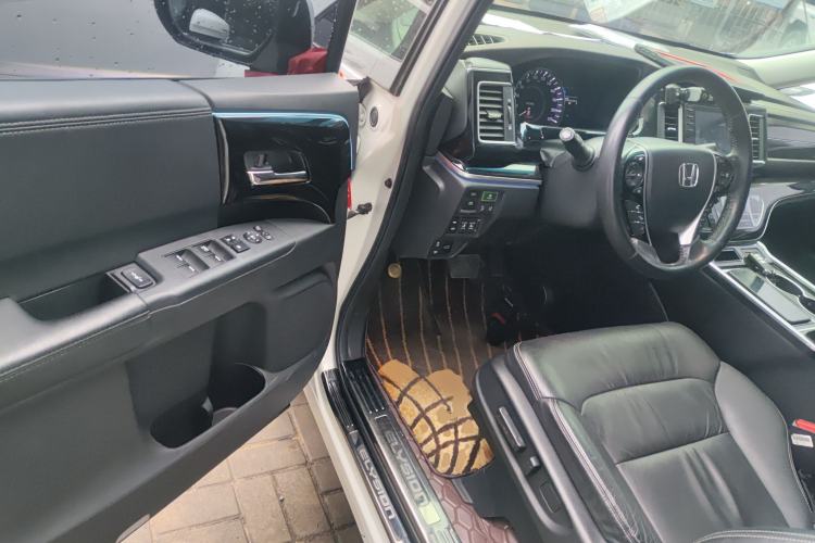 Used Honda Elysion 2019 2.0L Hybrid Supreme Edition
