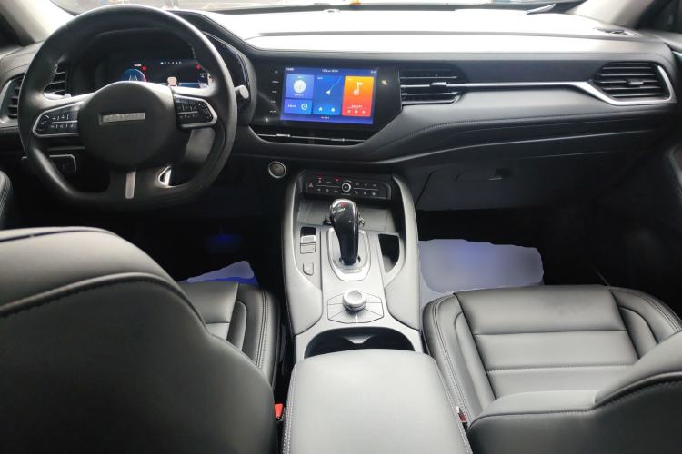 Used Haval F7 2020 2.0T All-Wheel Drive iJoy Center Console
