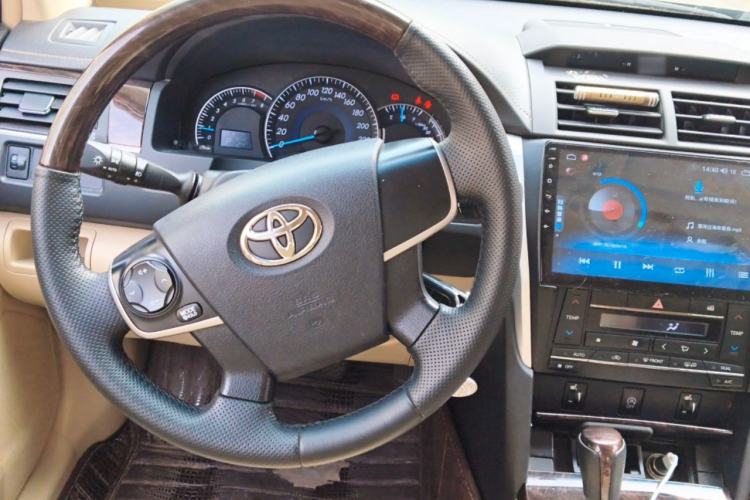 Used Toyota Camry 2016 2.0G 10th Anniversary Leading Edition Steering Wheel