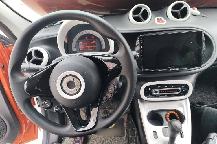 Used smart forfour 2016 1.0L 52 kW Dynamic Edition