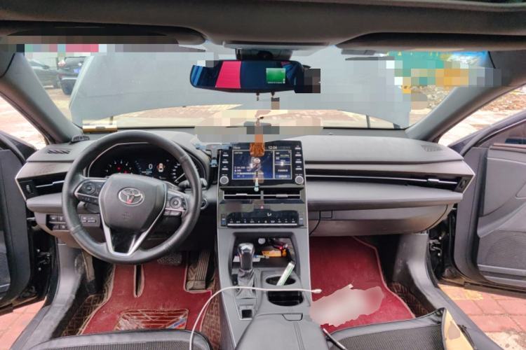 Used Toyota Avalon 2019 2.0L Luxury Edition China VI Standard Center Console