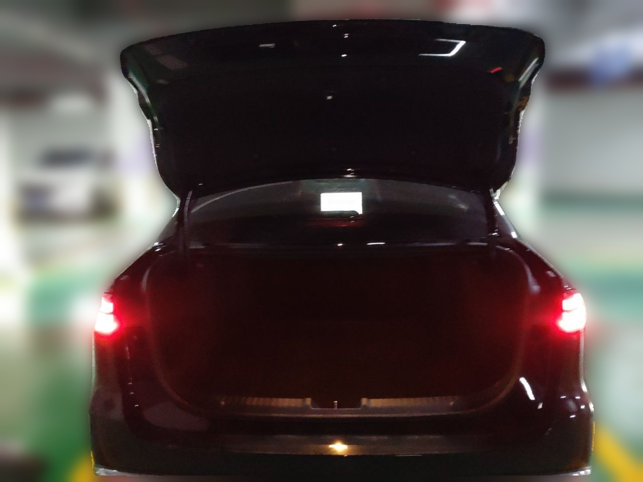 Geely Auto Emgrand - 2027 5th Generation 1.5L i-HEV Zhiqing Hybrid Pursuit Edition — снимка 19