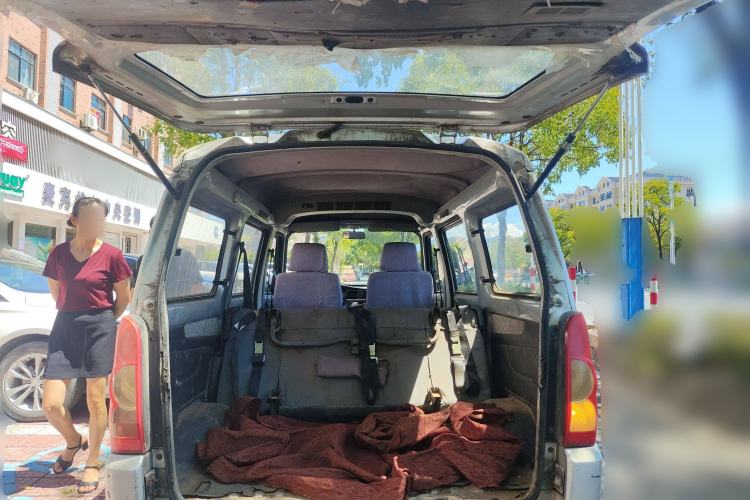 Used Wuling Rongguang 2011 1.2L Base Version
