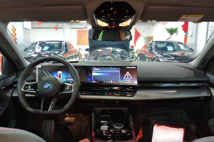 Used BMW i5 2025 eDrive 40L M Sport Package
