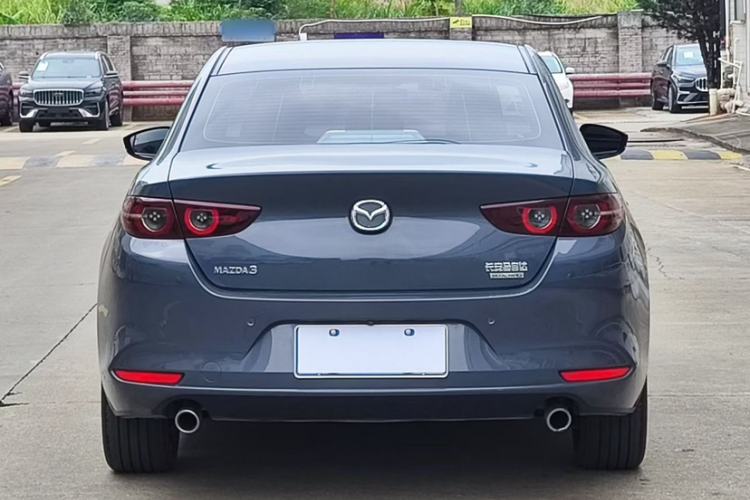 Used Mazda 3 Axela 2022 2.0L Automatic Zhiya Edition Exterior 4