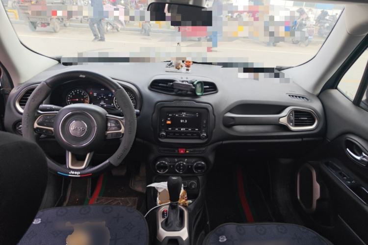 Used Jeep Renegade 2016 1.4T Automatic Jingneng Version+ Center Console