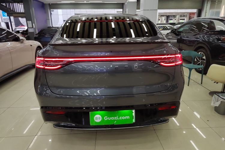 Used Hima Luxeed R7 2024 All-Electric 802 km Max Rear