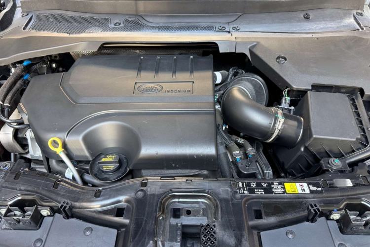 Used Land Rover Discovery Sport 2024 Performance Tech Edition Interior 8