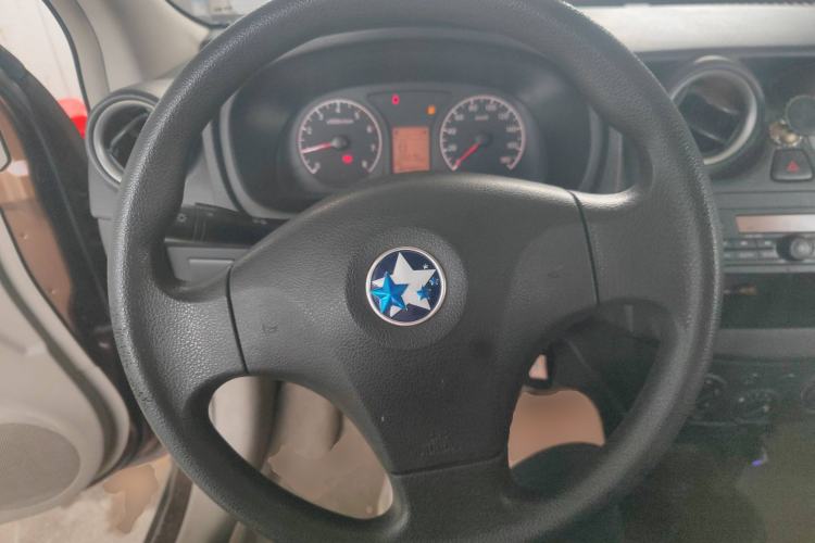 Used Venucia R30 2014 1.2L Manual Comfort Edition