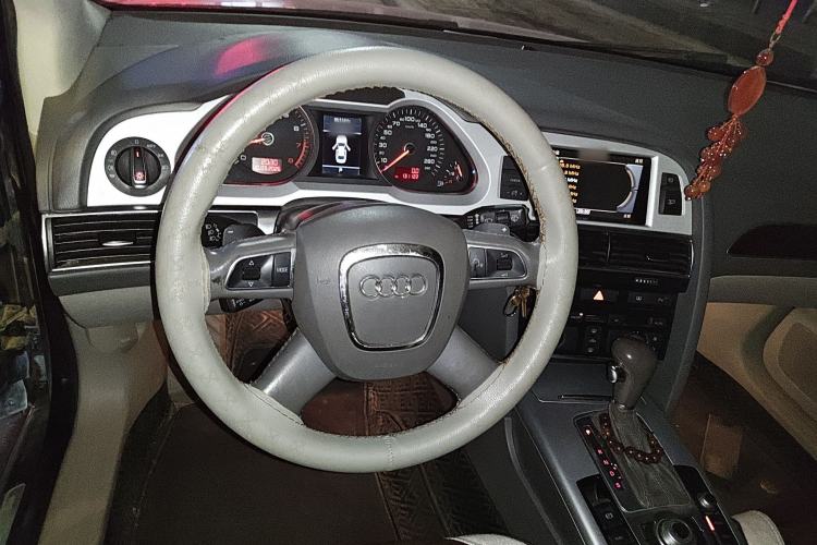 Used Audi A6L 2011 2.0 TFSI Automatic Standard Edition
