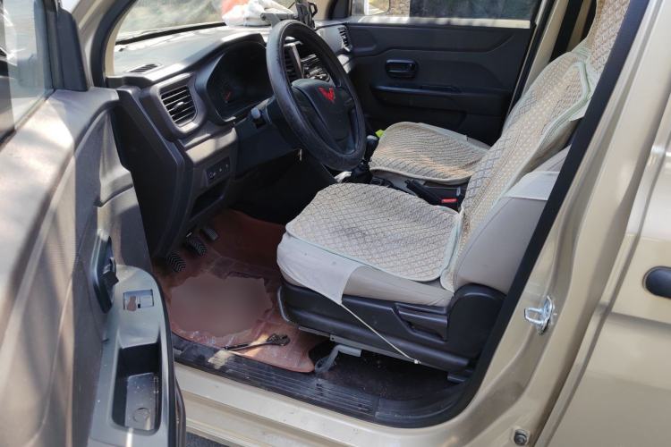 Used Wuling Hongguang V 2022 1.5L Jingqu Version Hydraulic Power Steering LAR