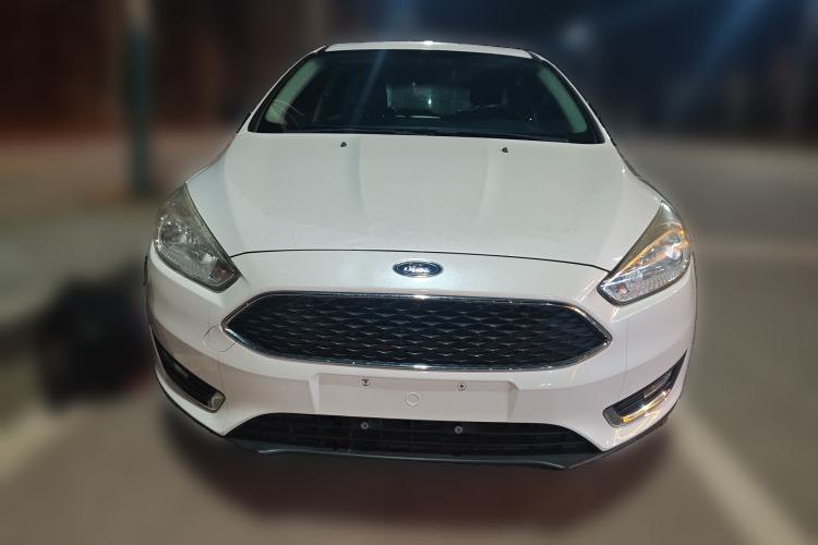 Used Ford Focus 2015 Hatchback EcoBoost 125 Manual – Ultra-Style Edition
