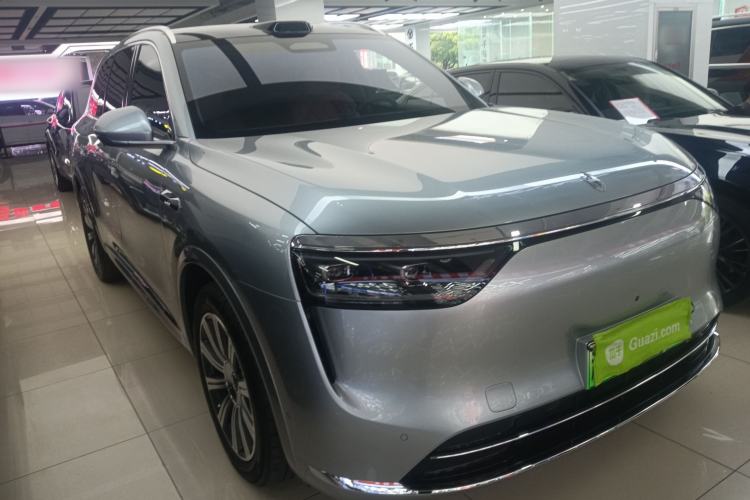 Used Hima AITO M8 2025 Extended-Range Max+ Version 53.4 kWh 5-Seater Edition Front Right 45 Deg