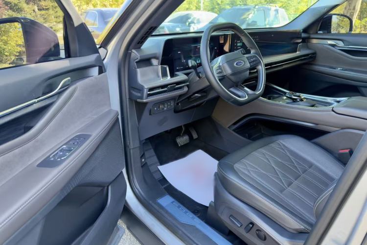 Used Ford Edge 2025 Ford Explorer L 2.0T EcoBoost E-Hybrid Four-Wheel-Drive 7-Seater Supreme Model
