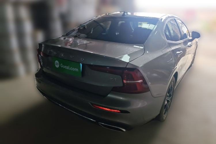 Used Volvo S60 2021 T4 Zhiyi Luxury Edition
