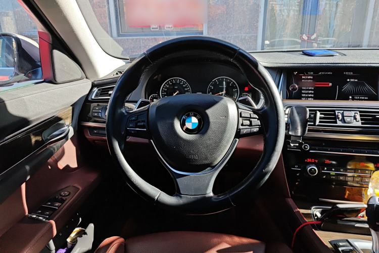 Used BMW 7 Series 2013 740Li Leading Model
