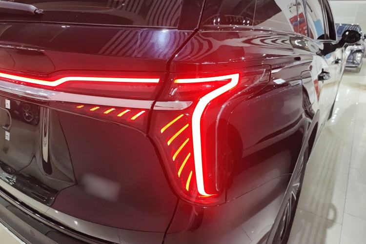 Used Hongqi HS7 PHEV 2024 2.0T PHEV Four-Wheel Drive Flagship Edition 6 Seats
