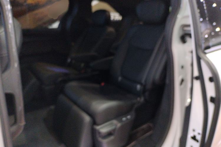 Used Toyota SIENNA 2023 2.5L Hybrid Deluxe Edition