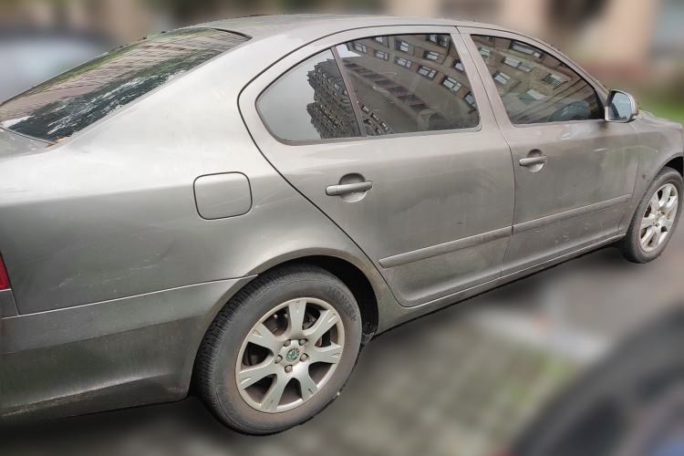 Used Skoda Octavia 2013 1.6L Automatic Yijie Edition Rear Right 45 Deg