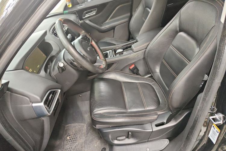 Used Jaguar F-PACE 2018 2.0T Two-Wheel Drive Urban Deluxe Edition
