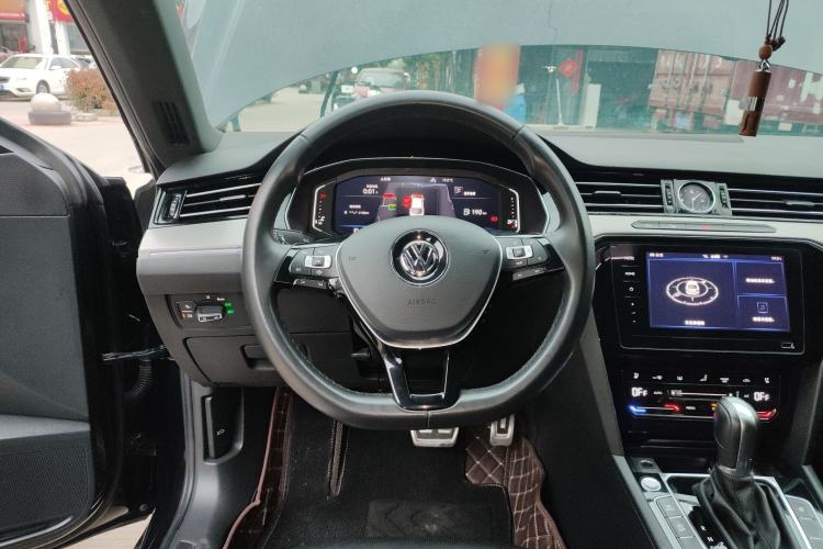 Used Volkswagen FAW-Volkswagen CC 2020 330TSI Glamour Edition China VI Standard Steering Wheel