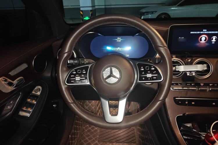 Used Mercedes-Benz GLC 2020 Facelift GLC 300 L 4MATIC Dynamic Edition Steering Wheel