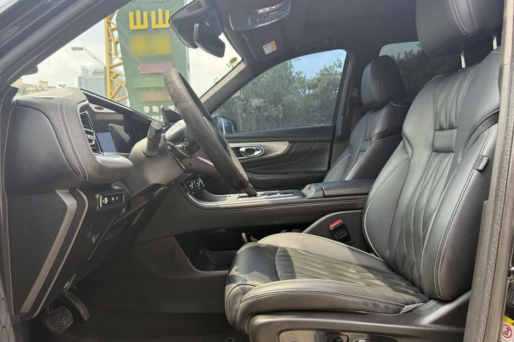 Used GAC Trumpchi GS8 2022 Linghang Series 2.0 TGDI Two-Wheel-Drive Luxury Smart Connectivity Version (7 Seats)