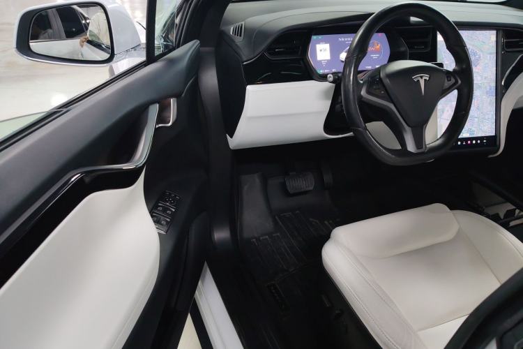 Used Tesla Model X 2019 Long-Range Version
