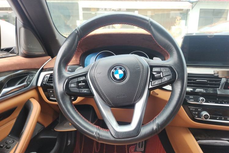Used BMW 5 Series 2018 530Li Leading Model M Sport Package
