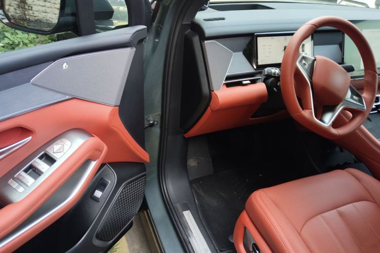 Used BYD Tang L 2025 DM 175KM Drone Player Edition
