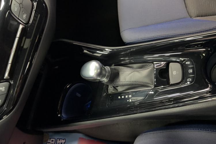 Used Toyota C-HR 2020 2.0L Leading Edition Interior 6