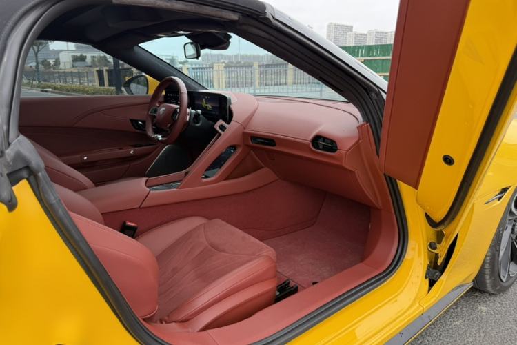 Used MG Cyberster 2024 520 km Legendary All-Wheel-Drive Version
