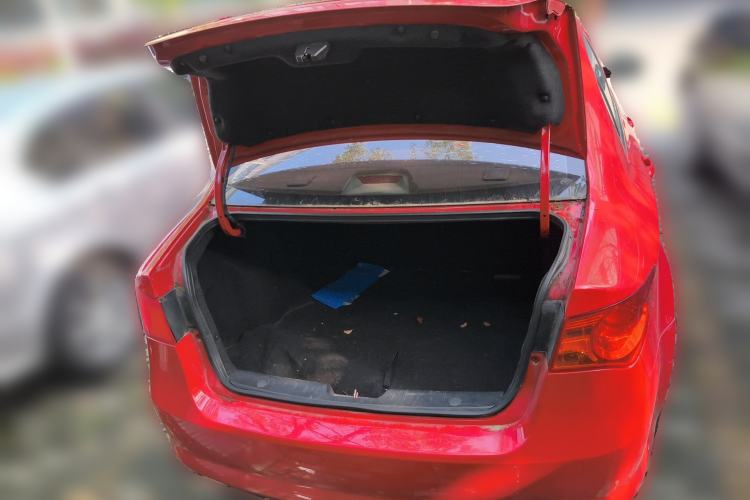 Used Roewe 350 2014 1.5L Manual Xunchi Edition Trunk