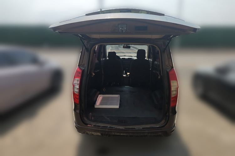 Used Wuling Hongguang 2018 1.5L Classic S Standard Model Trunk