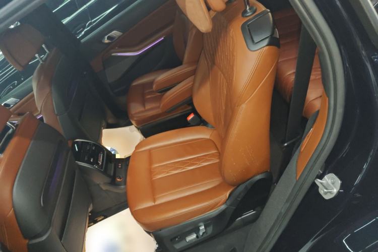 Used BMW X7 2021 xDrive40i Luxury M Sport Package
