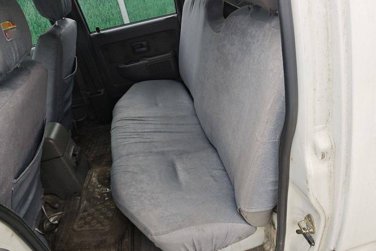 Used Isuzu Pickup 2009 2.8T Two-Wheel-Drive Base Van 4JB1-TCT