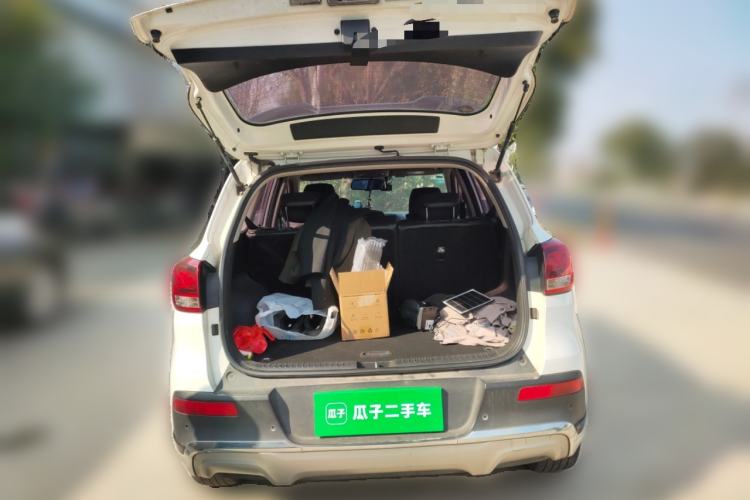 Used Kia KX3 2015 2.0L Automatic Two-Wheel Drive DLX Trunk