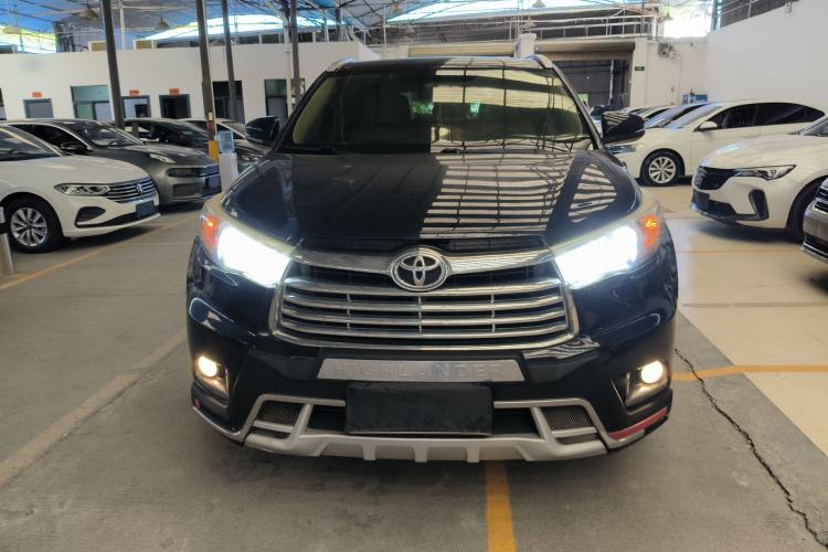 Used Toyota Highlander 2015 2.0T Four-Wheel Drive Elite Edition 7-Seater Front