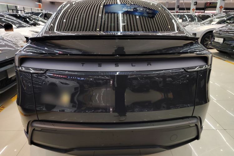 Used Tesla Model Y 2025 Rear-Wheel-Drive Version
