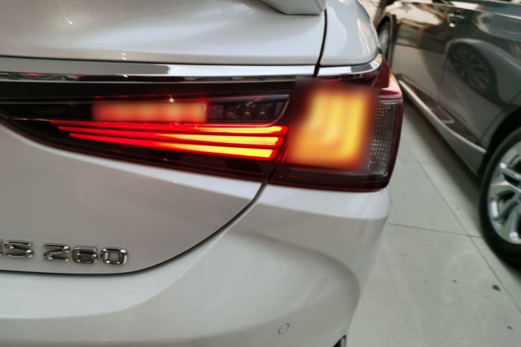 Used Lexus ES 2022 200 Excellence Edition