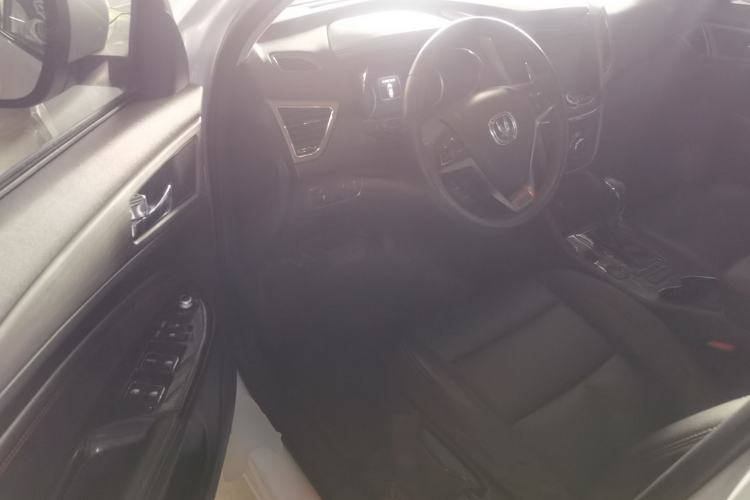 Used CHANGAN CS75 2017 Shangkui Edition 1.8T Automatic All-Wheel-Drive Elite Model
