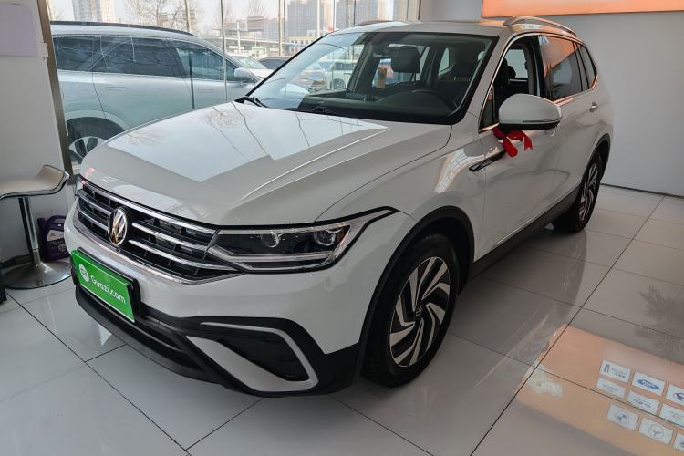 Used Volkswagen Tiguan L 2024 300TSI Automatic Two-Wheel Drive Smart Edition